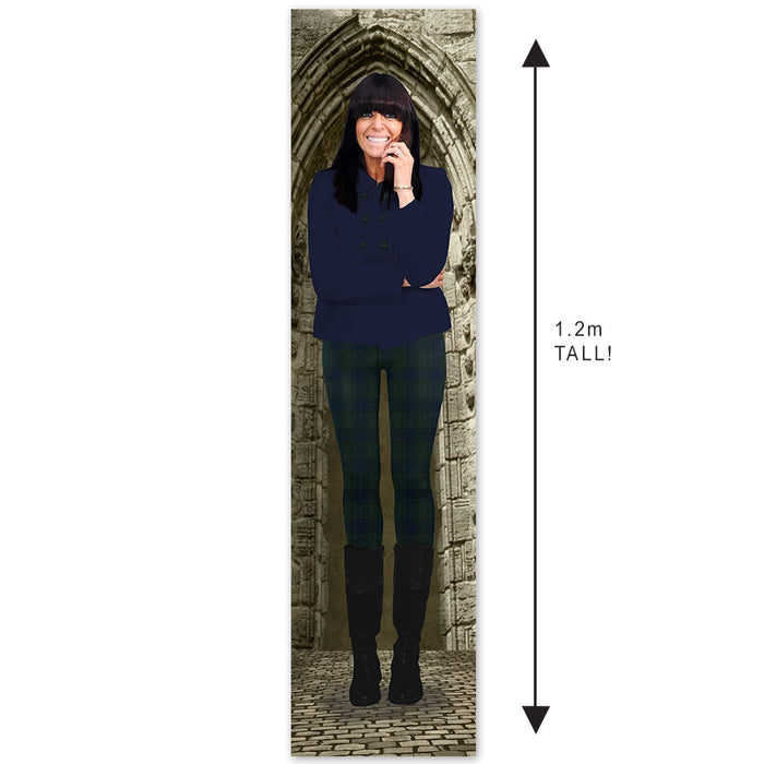 Person standing in front of a stone archway with a measurement label indicating height.