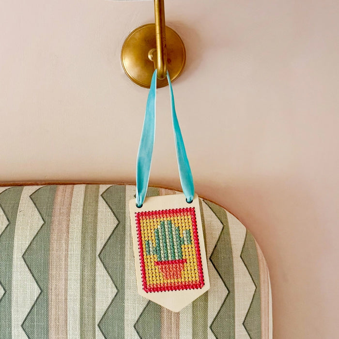 Make Your Own Stitched Banner Decoration Kit