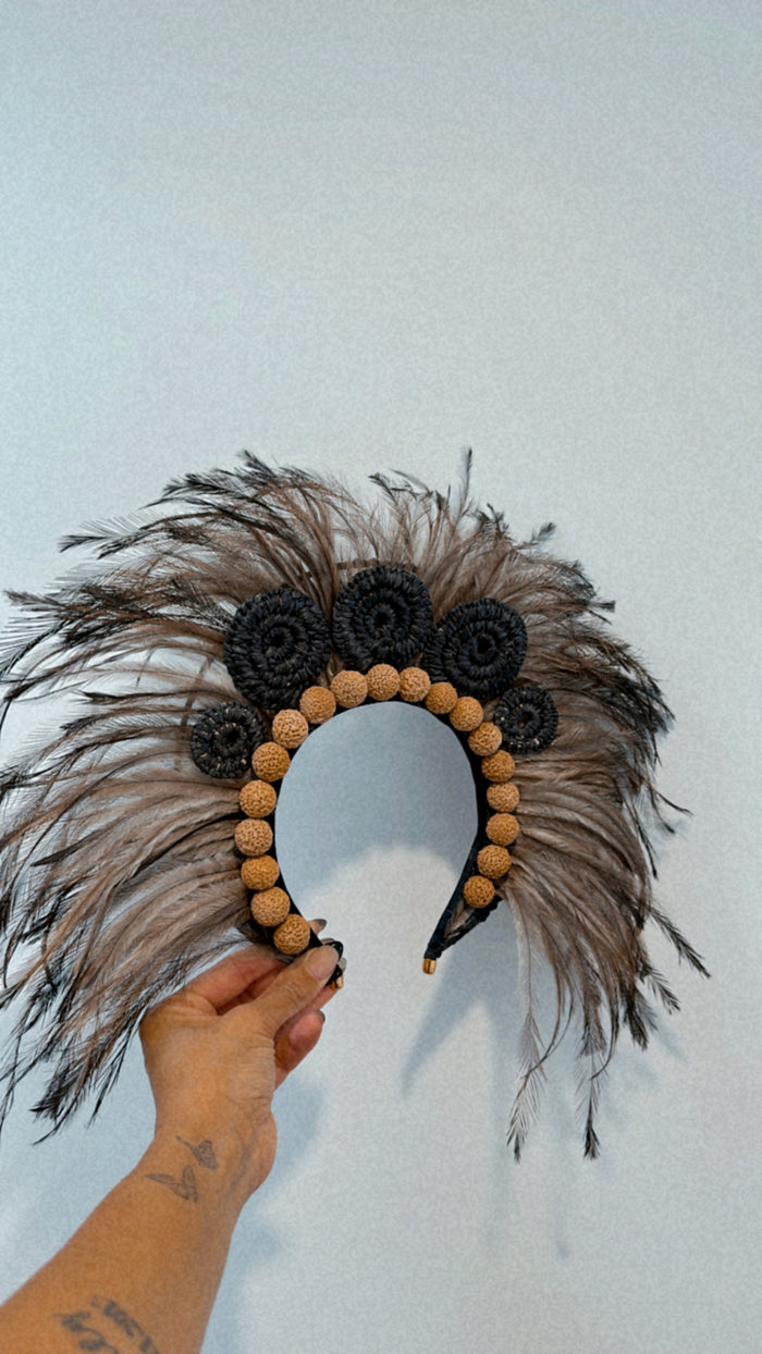 Ngumpie Headpiece - black crown