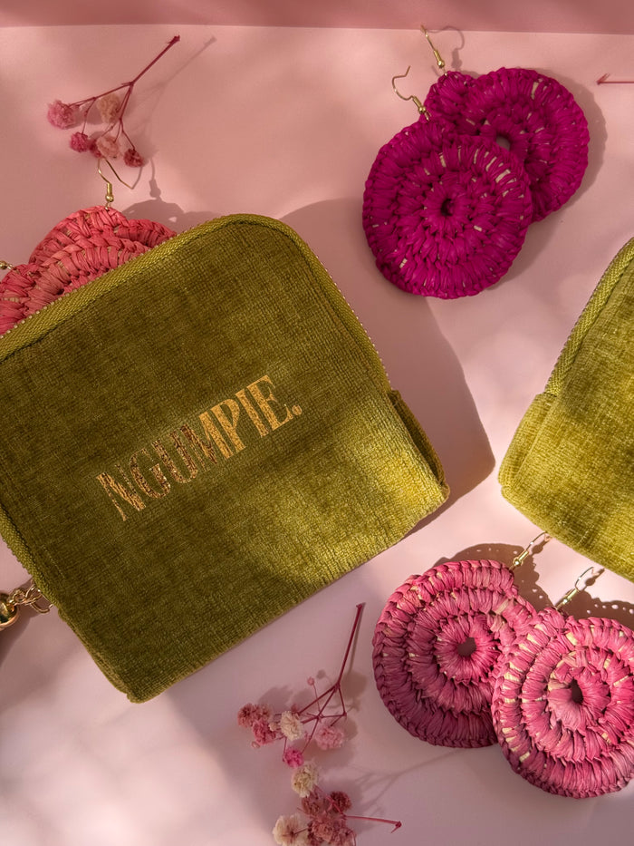 Ngumpie travel case