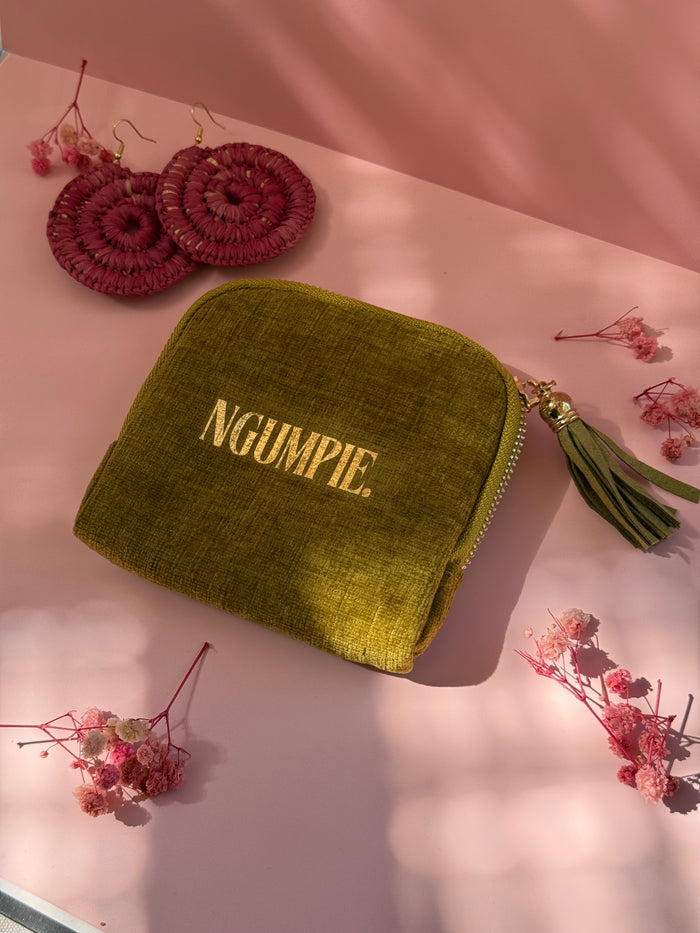 Ngumpie travel case