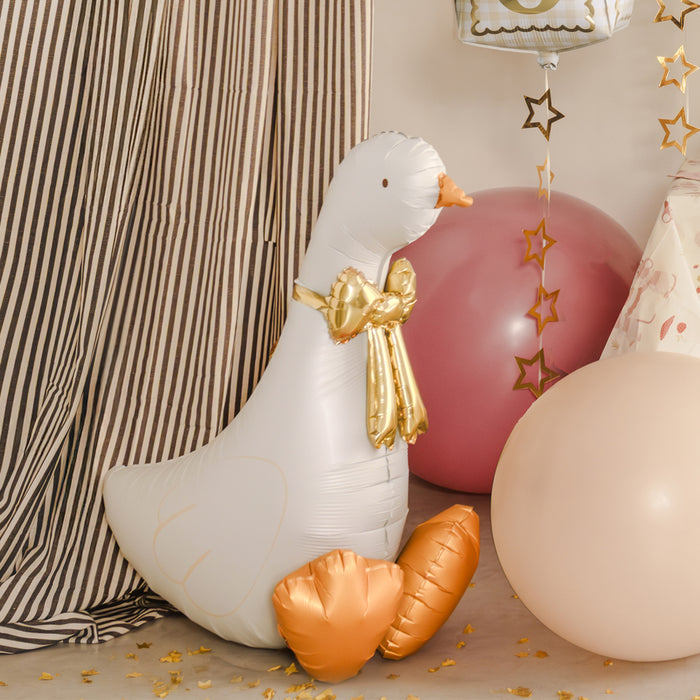 Sitting Goose Air Fill Foil Balloon - 35"